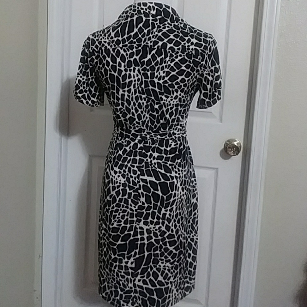 Dress - Picture 2 of 4